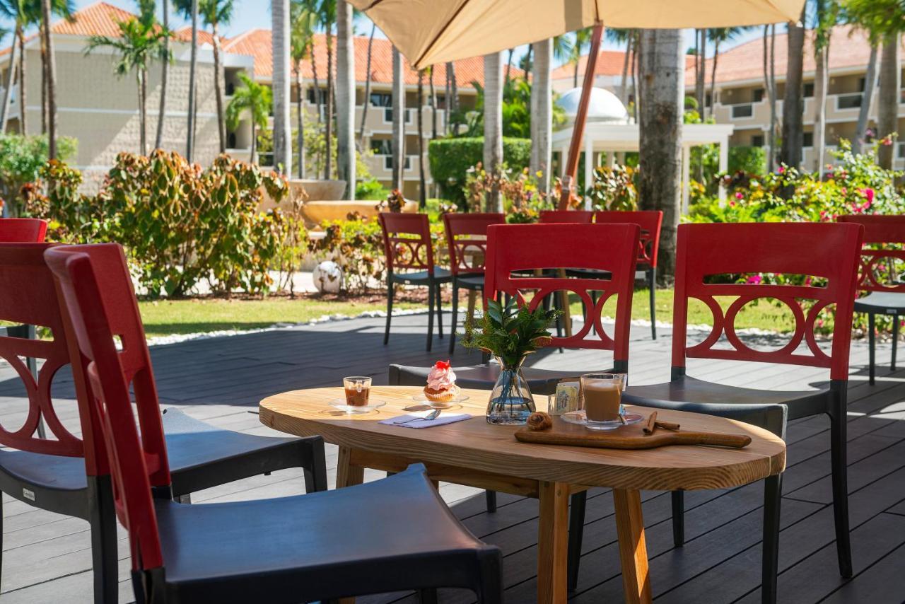 Jewel Palm Beach Пунта-Кана Экстерьер фото The Deck at the Hilton La Romana