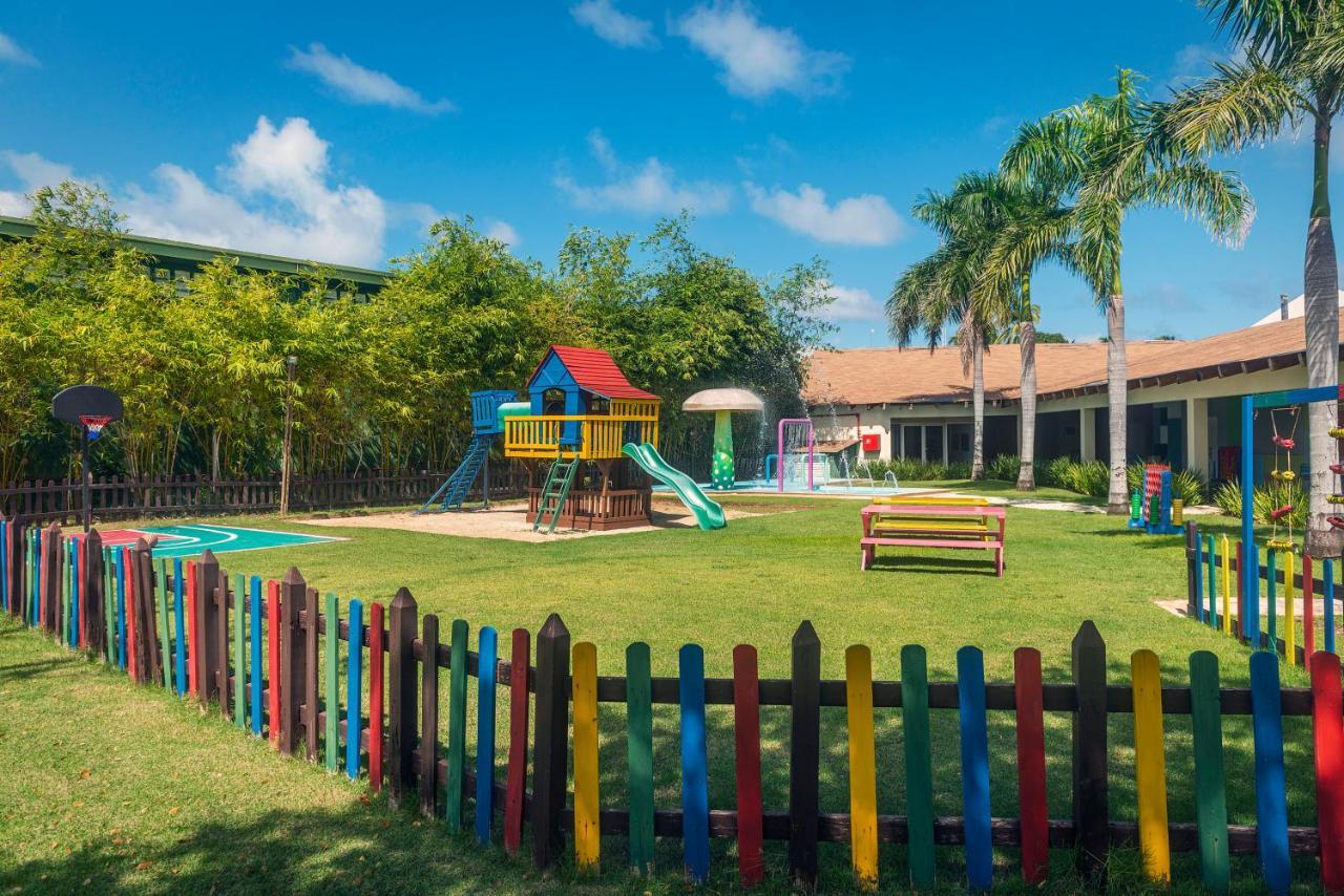 Jewel Palm Beach Пунта-Кана Экстерьер фото Playground at the school