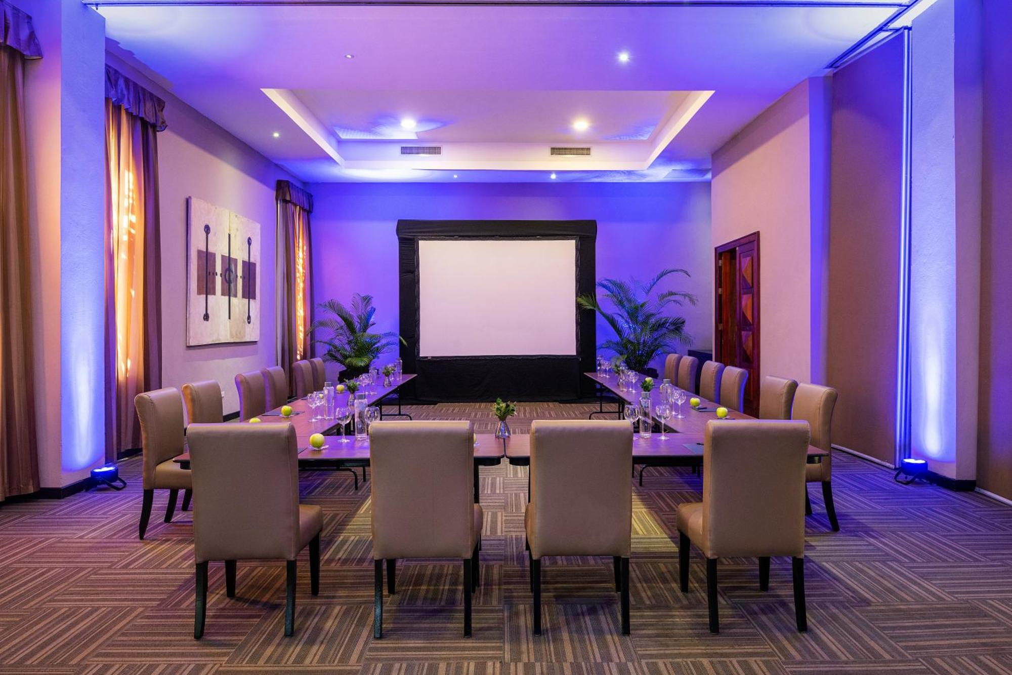 Jewel Palm Beach Пунта-Кана Экстерьер фото Meeting room